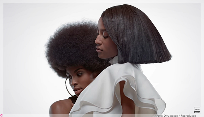 Pantene lança linha para cabelos afro