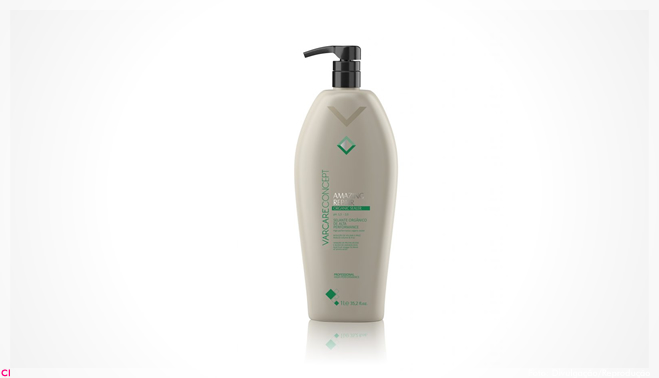 Nova selagem orgânica da Varcare hidrata e alisa os cabelos de forma natural