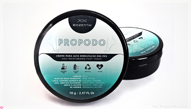 Creme para os pés da Biozenthi age contra ressecamento e rachaduras