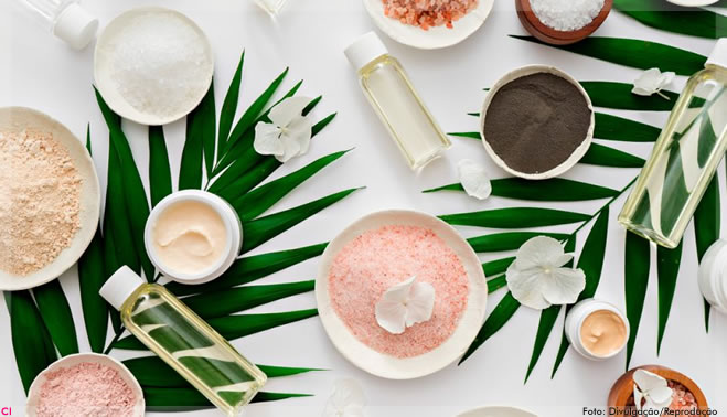 Cosméticos verdes continuam avançando e devem crescer 10% nos próximos anos