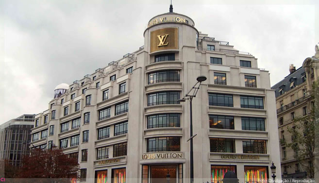 Louis Vuitton usa fábricas de perfumes para fazer álcool em gel na França