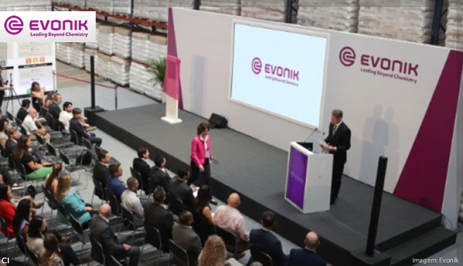 Evonik inaugura moderno centro de distribuição